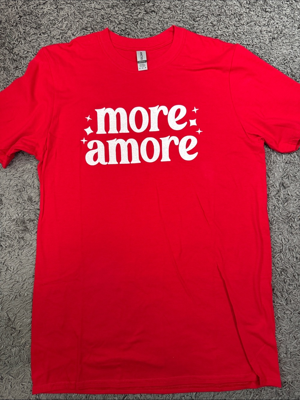 Gildan Red 'more amore' Graphic Short Sleeve Tee